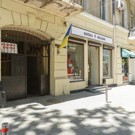 Comfortable Apartment In The Very Center Of Odessa Exterior foto