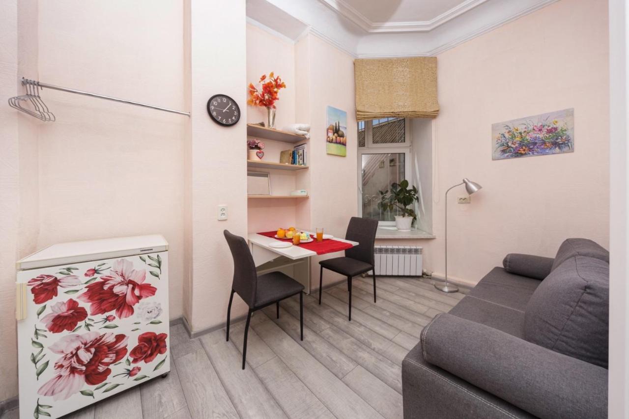 Comfortable Apartment In The Very Center Of Odessa Exterior foto